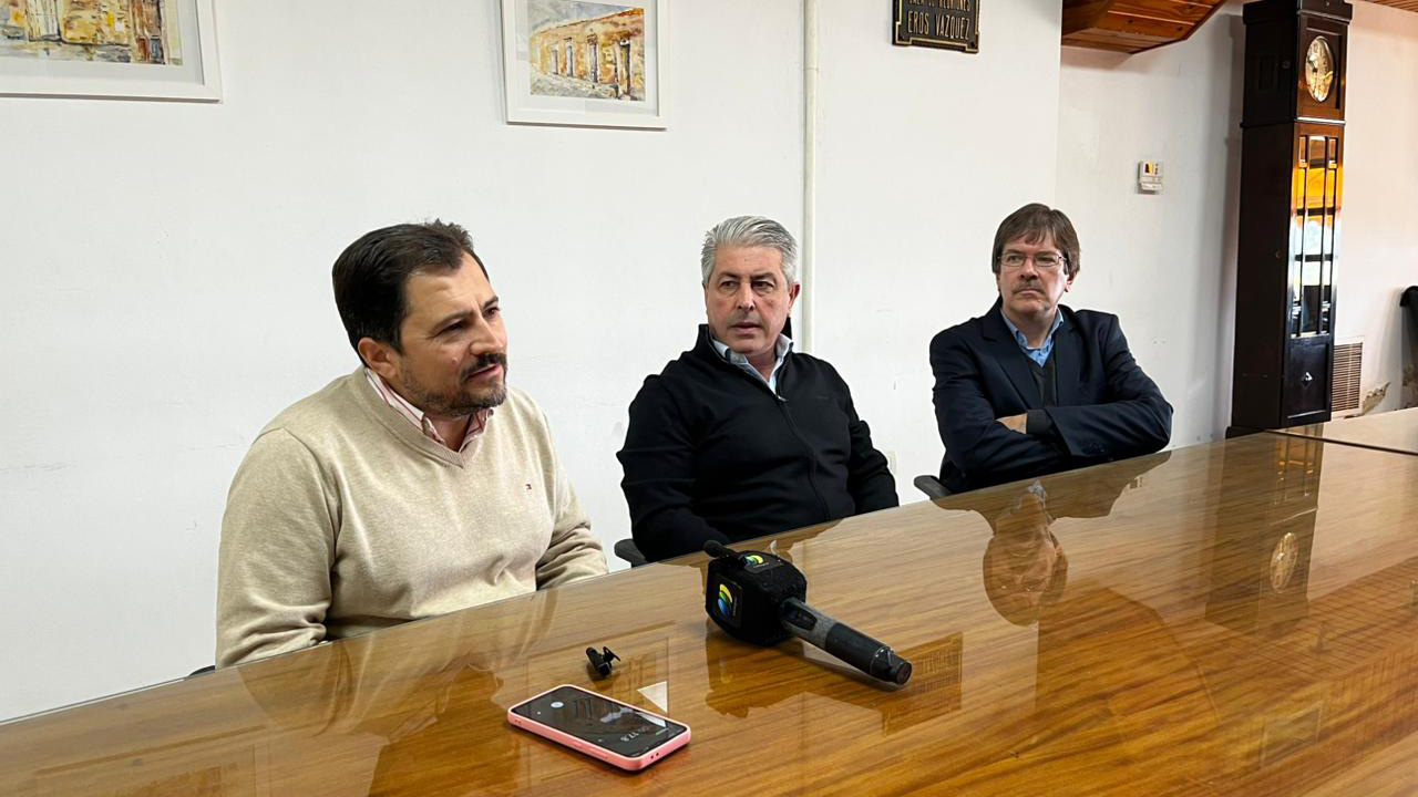 La CELP firmó el convenio para construir un Parque Solar